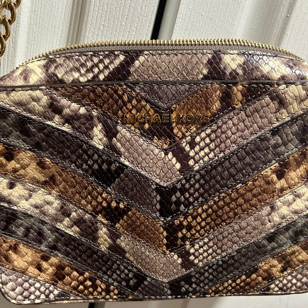 Crossbody MK